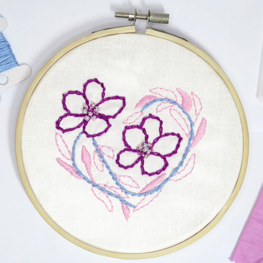 Kit de broderie - Coeur fleuri